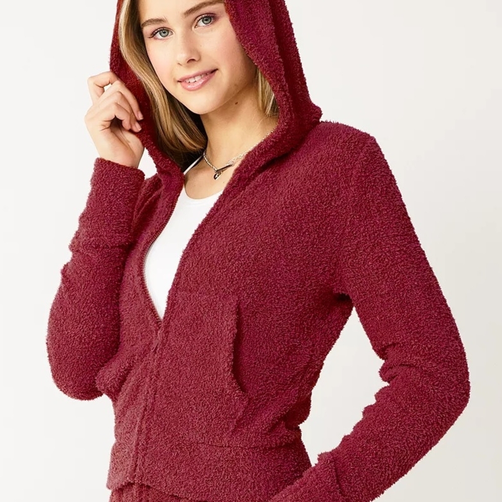 Red Cropped Fuzzy Zip Hoodie Size M